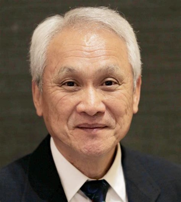 竹内照明の「若い頃」を追う——経歴の手がかりと報じられ方